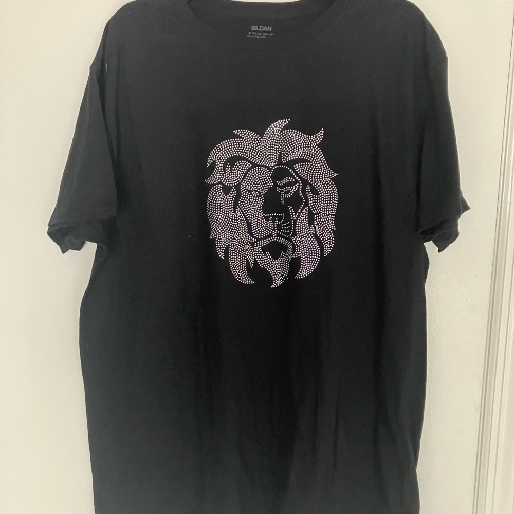Men’s XL Gildan rhinestone lions head t shirt